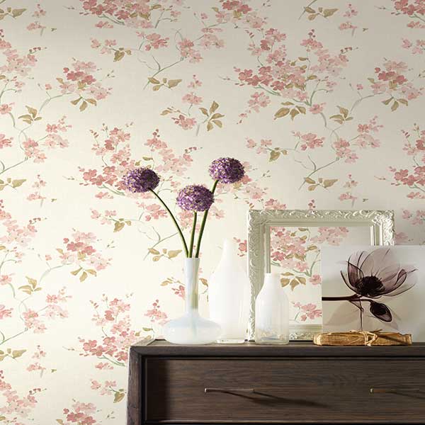 BR1904_EXPC19ArtisticFloralToss2