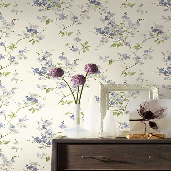 utf8''BR1900_EXPC19ArtisticFloralToss2
